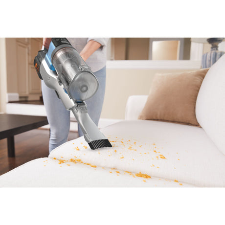 Aspirateur Black+Decker, aspirateur à main gris et bleu, nettoyage canapé blanc