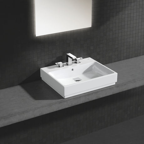 Lavabo blanc Grohe, rectangulaire, robinetterie chromée, salle de bain moderne