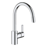 Mitigeur de cuisine Grohe chromé, robinet moderne couleur argenté brillant