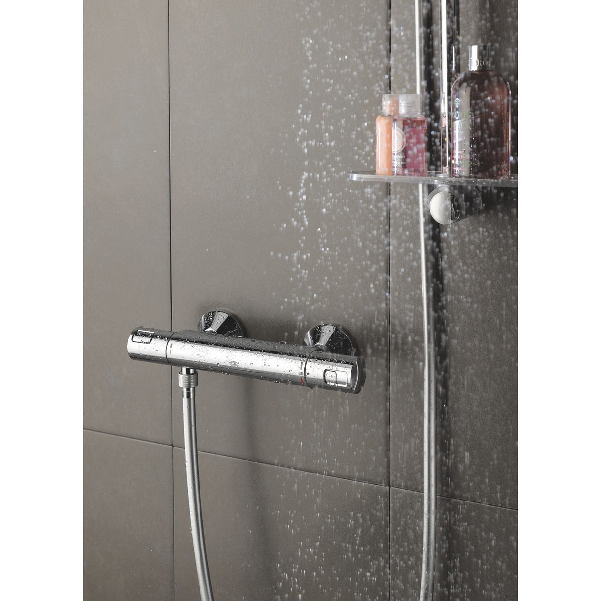 Mitigeur thermostatique Grohe, robinet de douche mural, couleur chrome, sous l'eau