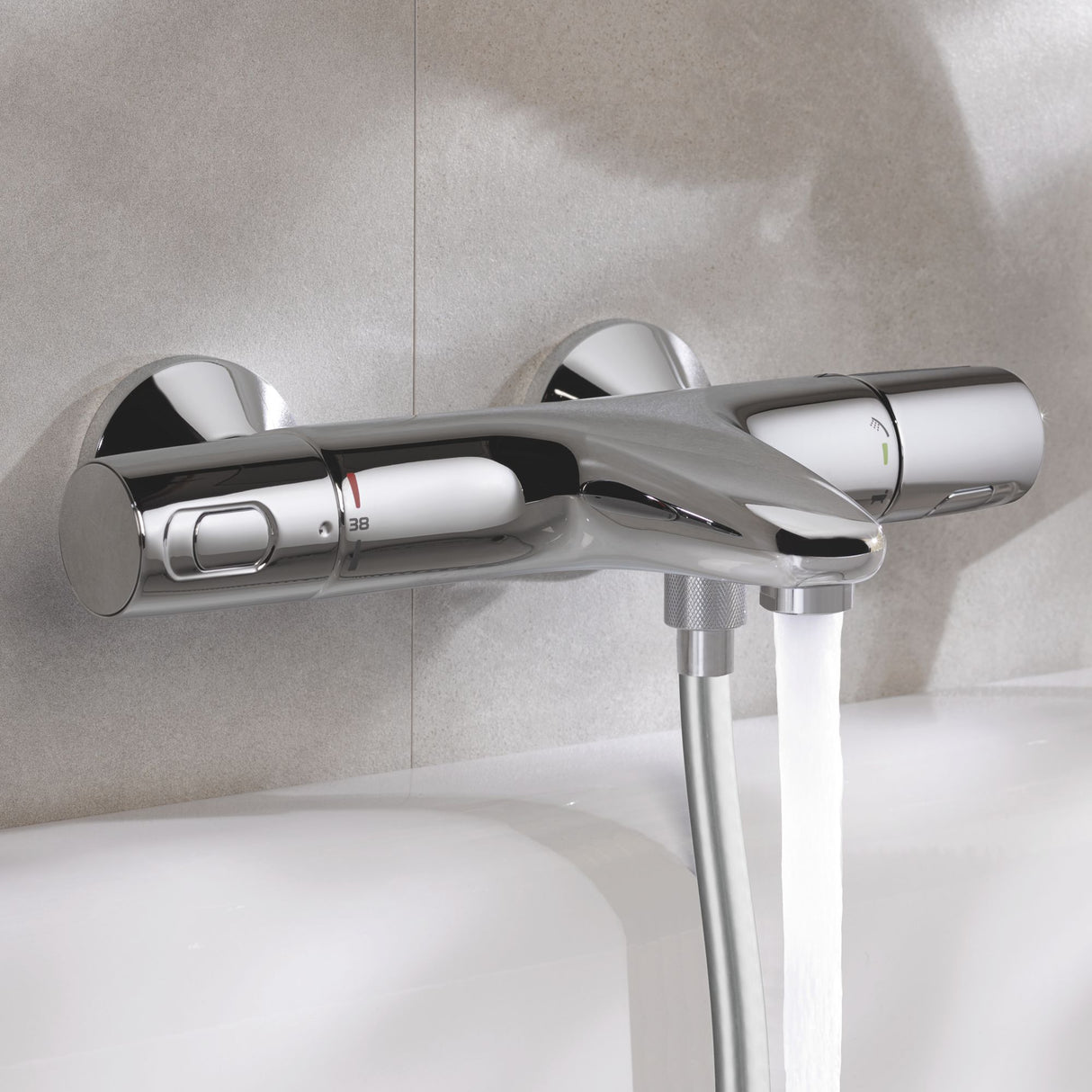 Mitigeur thermostatique Grohe murale, robinet de baignoire chromé, couleur argentée