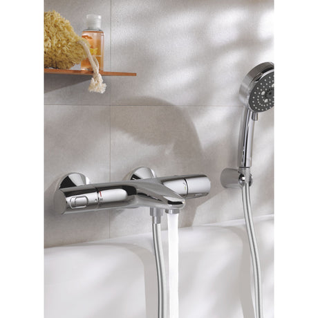 Mitigeur de baignoire Grohe chromé, robinet de bain moderne avec douchette argentée