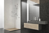 Douche d’angle marque Vipanel, panneau mural type Mat perle, couleur marbre blanc.