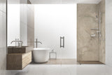 Panneau mural Vipanel, type douche, couleur marbre beige, dans une salle de bain moderne.