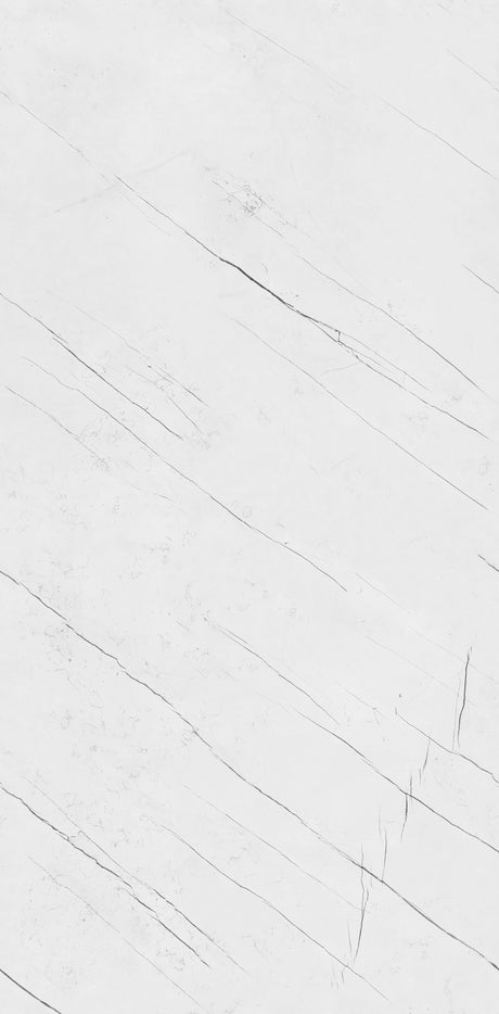 Carrelage Matperle, type marbre, couleur blanc veiné gris.